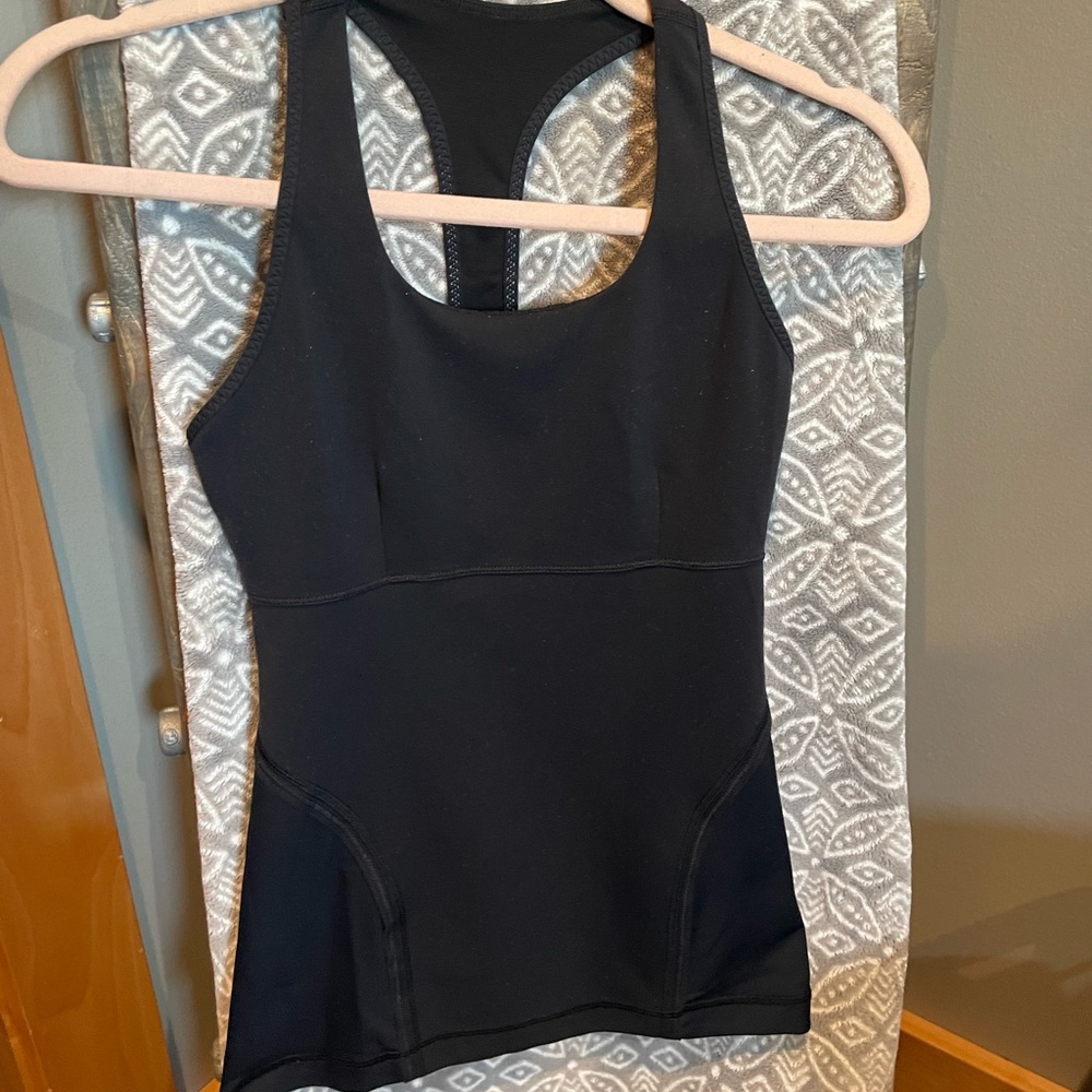 Lululemon tank top